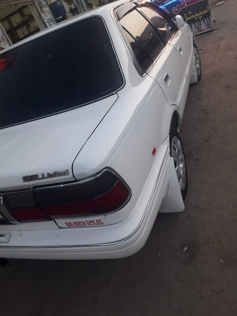 Toyota Corolla SE Limited 1990/2000 4