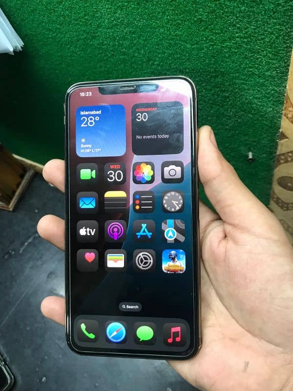 iphone XS Max 64 gb PTA approved 4