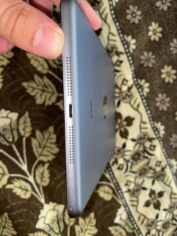 apple ipad mini 2 16 gb gray colour 5