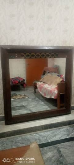 wall mirror