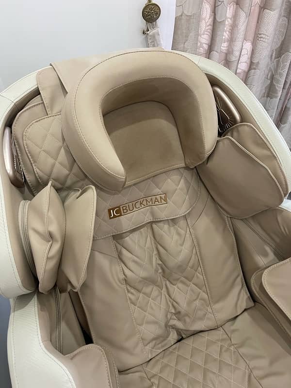 JC Buckman full body massage chair 6