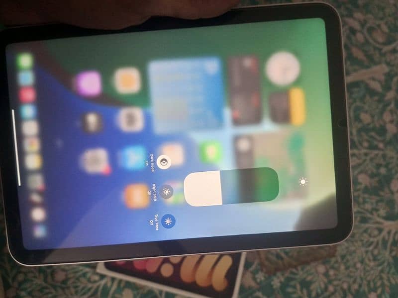 iPad mini 6 with box 3