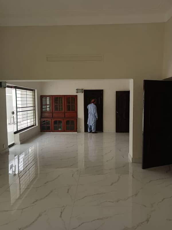 MM Alam Road 2 kanal house for school or commercial office gulberg 3 2