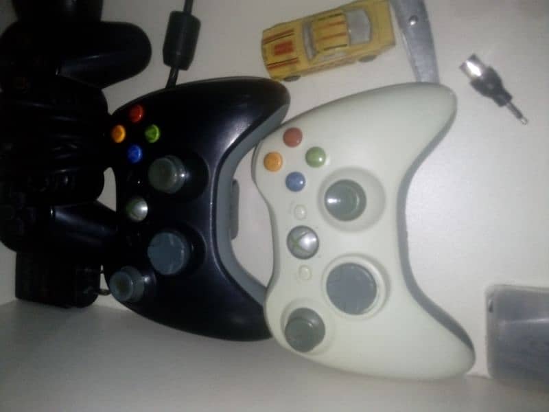 XBOX 360 ELITE EDITION 1