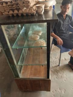 bakery table hn 10/10 hn buhat sasty mi mil jaye ga