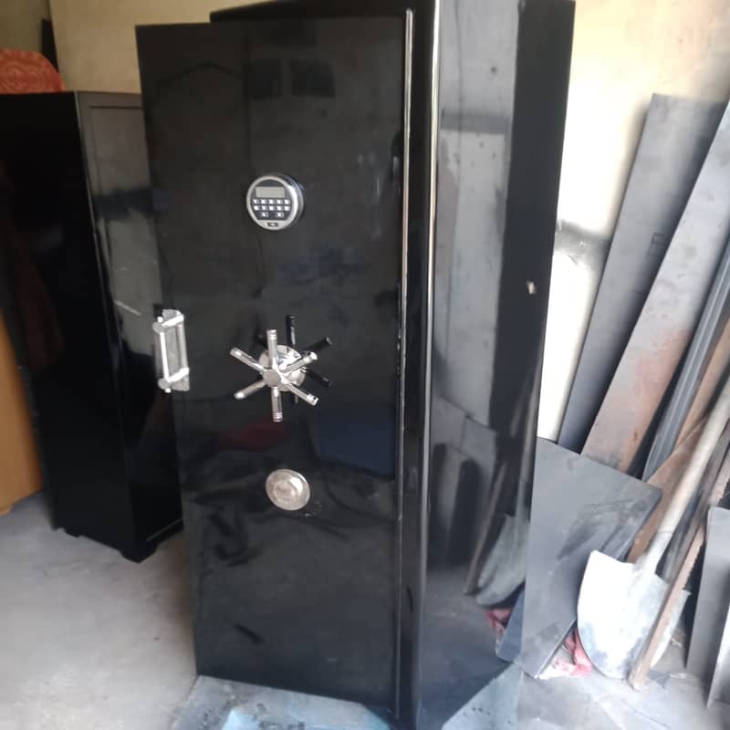 Fireproof Bank Safes | Digital Fireproof safes | Call For Price 10