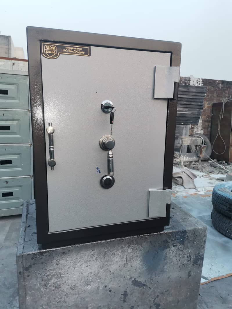 Fireproof Bank Safes | Digital Fireproof safes | Call For Price 15