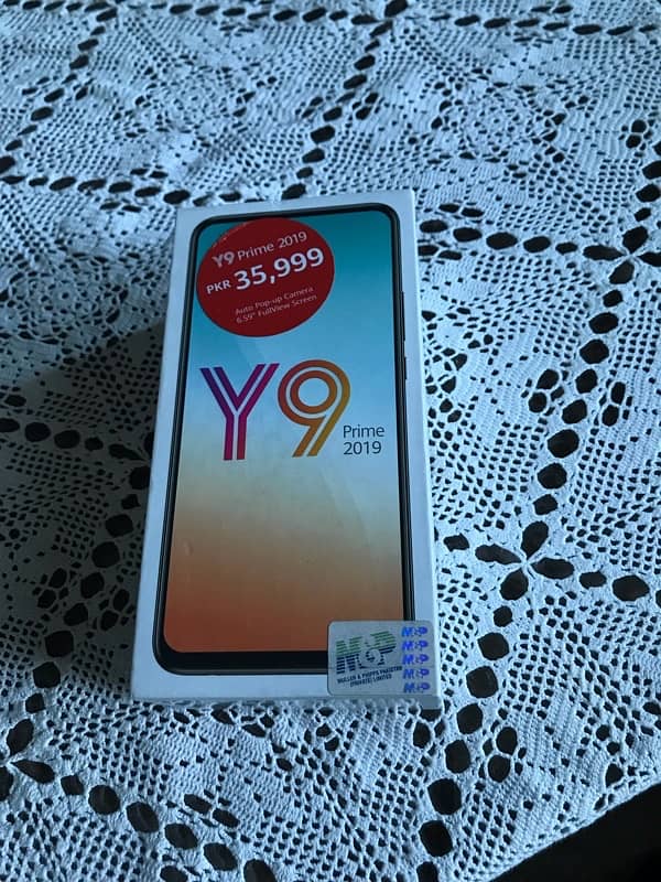 huawei y9 prime with box charger 4/128gb condition 10/10 1