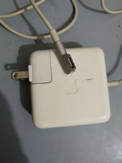 Apple MacBook Air power adapter 45W