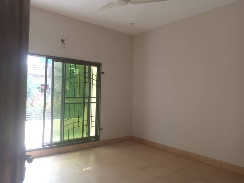 5 MARLA UPPER PORTION AVAILABLE FOR RENT 5