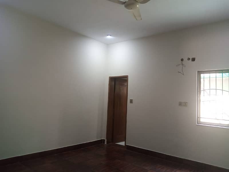 5 MARLA UPPER PORTION AVAILABLE FOR RENT 18