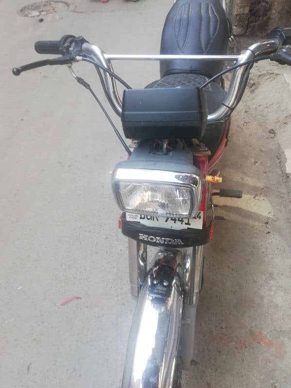 Honda CD 70 2014 8