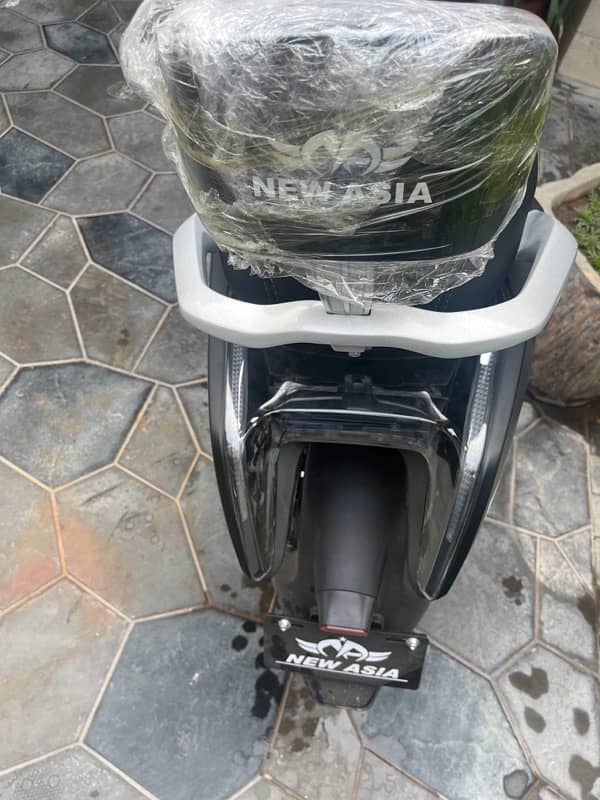 RAMZA8 2000cc ELECTRIC SCOOTER 3