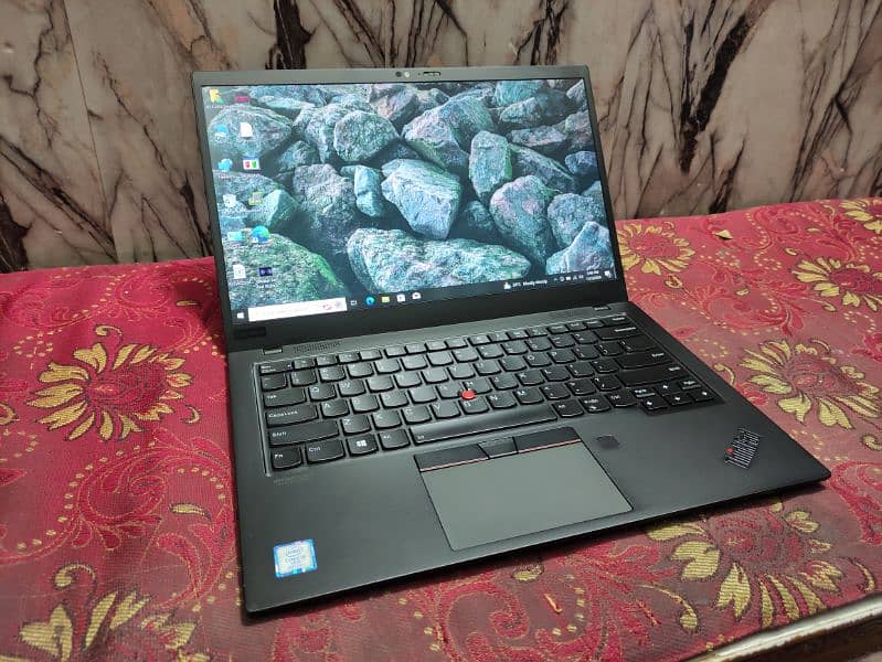 Lenovo Thinkpad X1 Carbon (Ci5 8th gen) 16GB RAM Varients (A plus con) 2