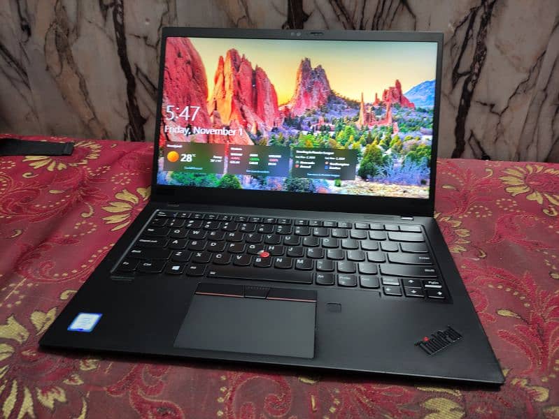 Lenovo Thinkpad X1 Carbon (Ci5 8th gen) 16GB RAM Varients (A plus con) 6