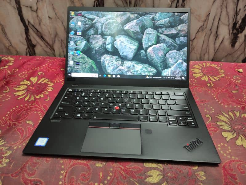 Lenovo Thinkpad X1 Carbon (Ci5 8th gen) 16GB RAM Varients (A plus con) 13