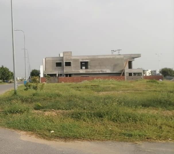 1 KANAL PLOT FOR SALE DHA PHASE #7 2