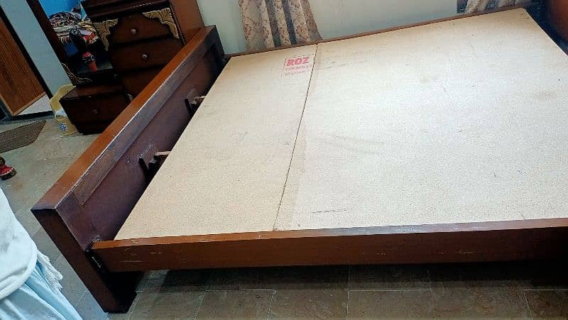 King Bed Set , Mattress, Dressing ,Side tables /Wooden Furniture/ 1