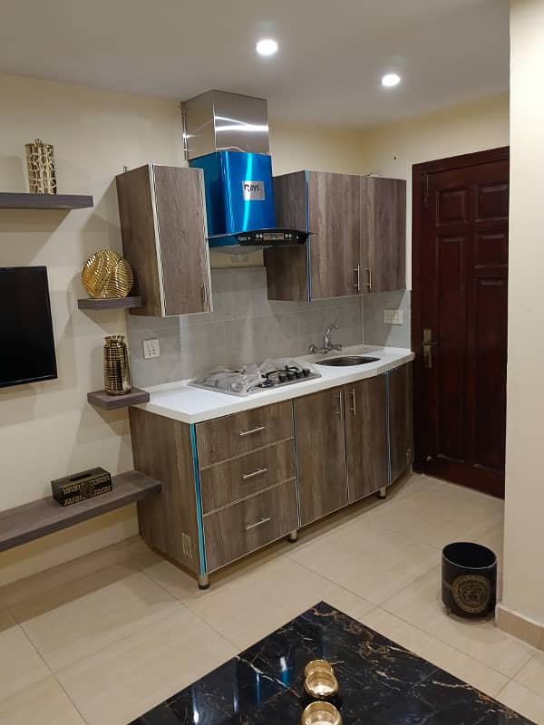 One bedroom VIP apartment for rent on daily basis in bahria town 6