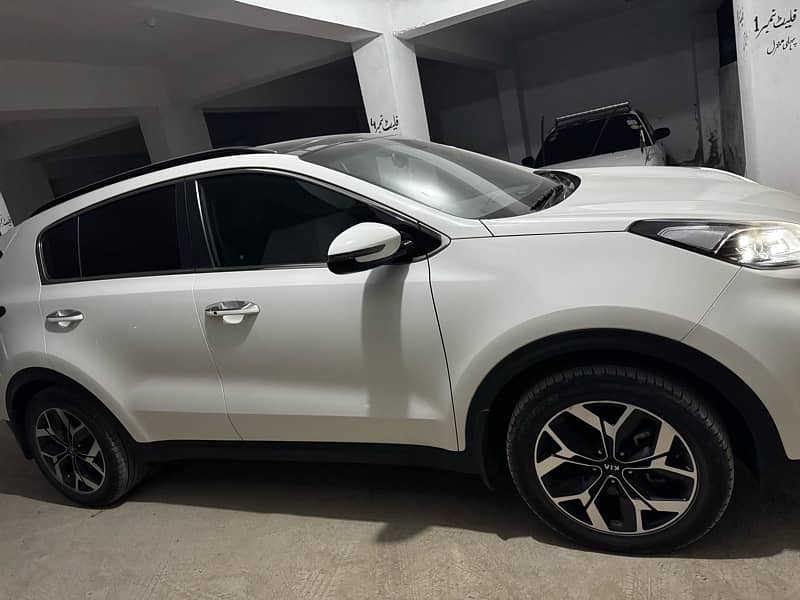 KIA Sportage 2022 1