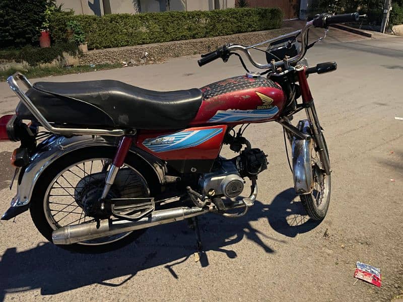 Good condition Crow 70 2016 model ha bike chalna ma ok ha 6