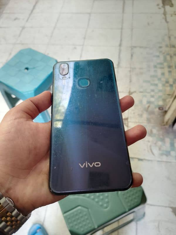 bohat acha phone he vivo y11 1