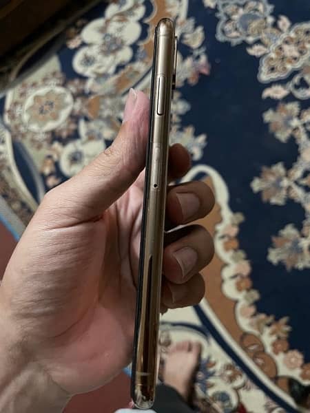 Iphone Xs max 256gb Gold 3