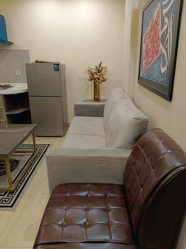 One bedroom VIP apartment for rent on daily basis in bahria town 8