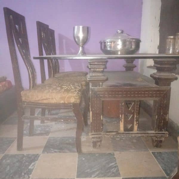 Dinning table and 6 chairs 2