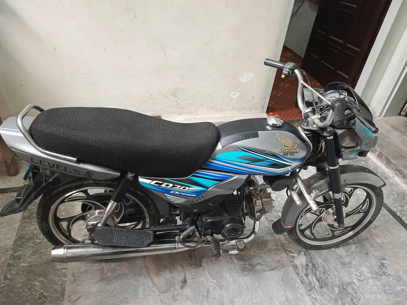 Honda CD 70 dream 2019 0