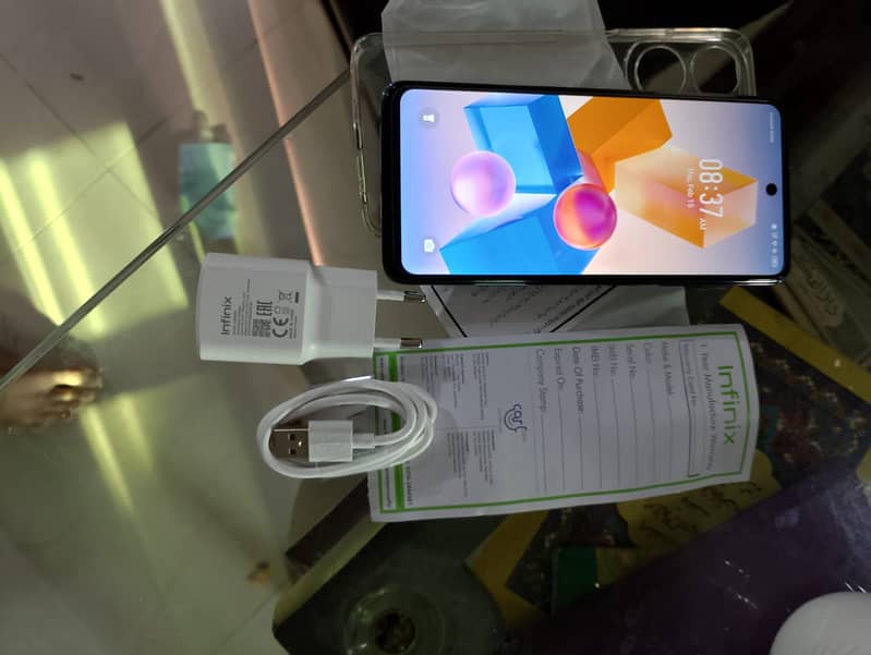 Infinix Hot 40i 8GB – 128GB Kit and Orginal Charger 4