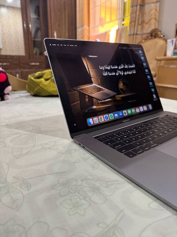 MacBook Pro 2017 2