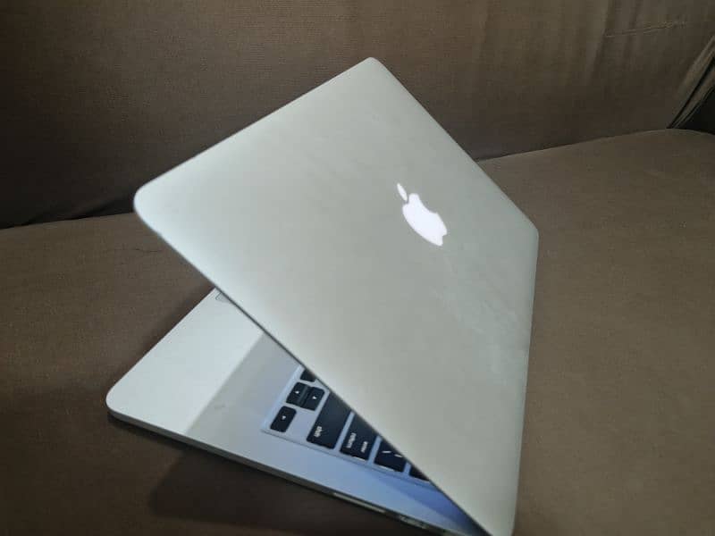 Macbook Pro late 2013, 13-inch, + Charger 1