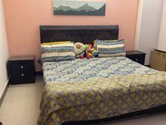 Bed set with king size bed, 2 side tables, dresser, 2 matresses