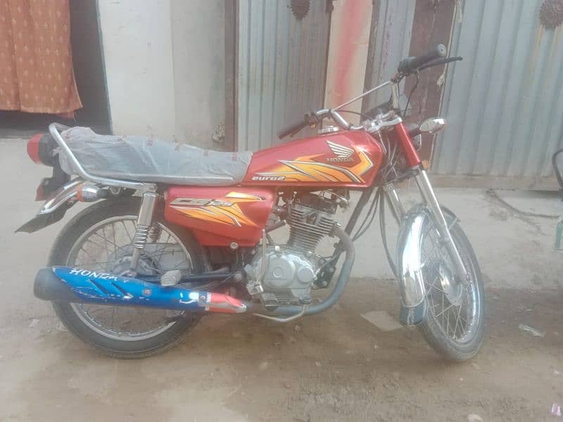 Honda 125cc 6