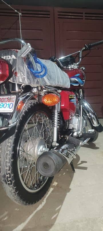 Honda CG125 7