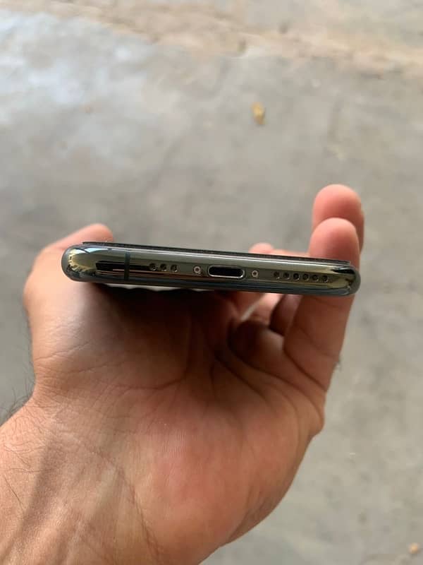 IPhone 11  pro 256gb 4