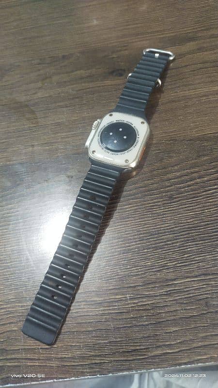 R8 smart watch ultra 1