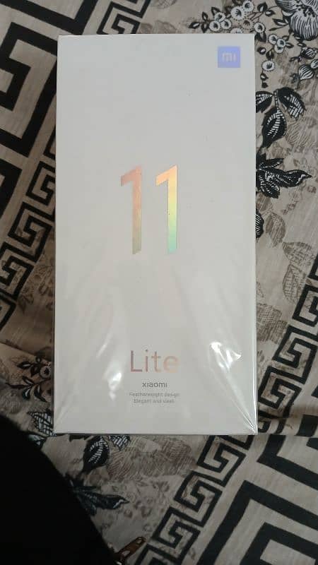 Xiaomi Mi 11 Lite 0