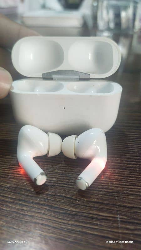 Earbuds copy 3