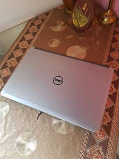 dell i5 4th gen with 6gb Amd Graphics