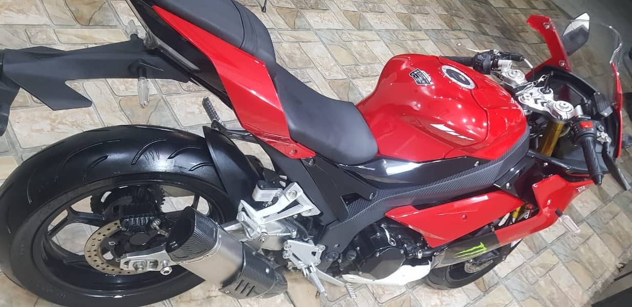 Yamaha R1M 400CC Double Cylinder 2023 4