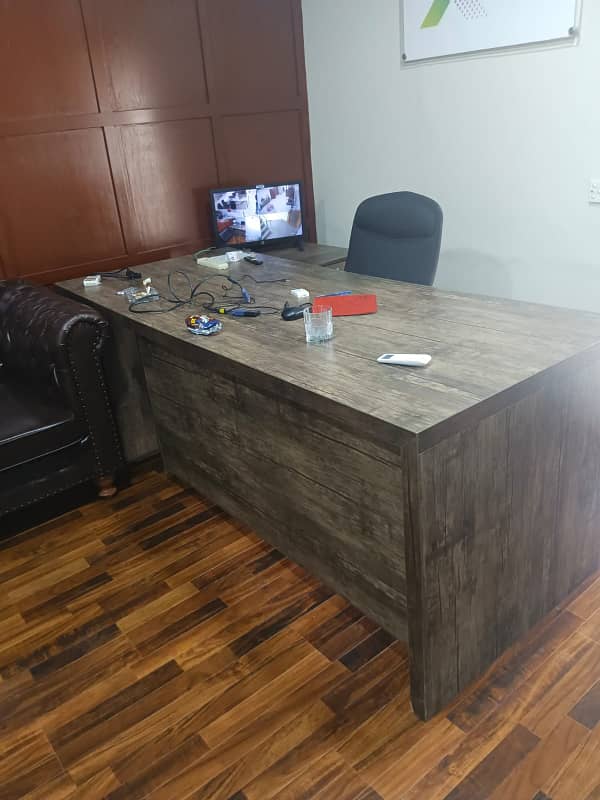 Dha Phase 6 1400 Square Feet Office Rent Semi Furnished Good Location Office Building 6