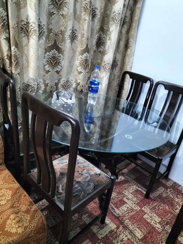 Dining Table- 04 Seats-Solid Round Glass Top-Best Wooden Condition 4