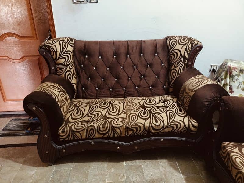 7 seater sofa set with table 0