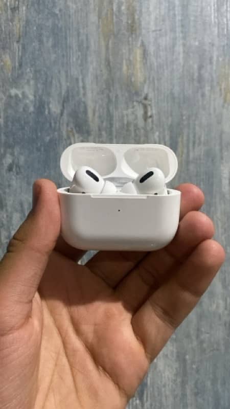 Airpods pro 2, Compatible with both apple and android 1