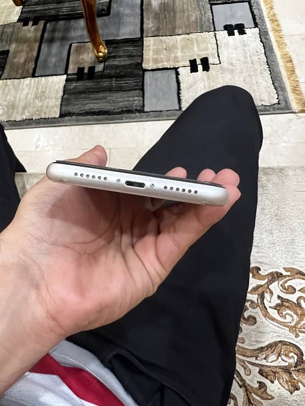 Iphone 11 10/10 non pta 4