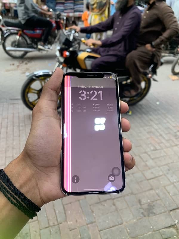 iPhone XS 256gb pta dual offical serious buyer no exchange 5