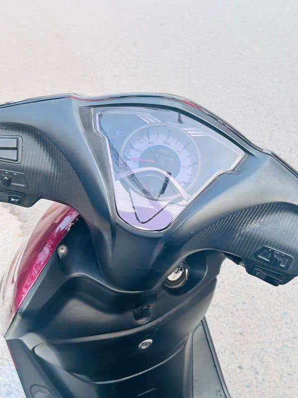 United Scooty 100cc 2018 model=03253816587= 2