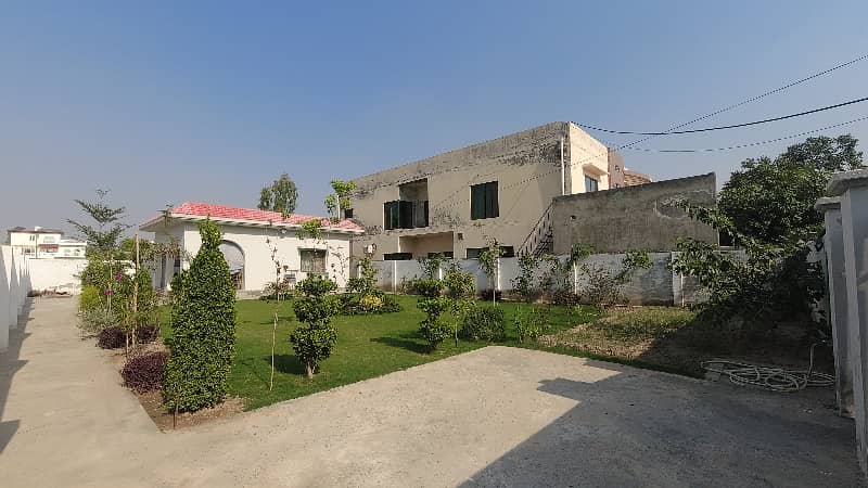 20 Marla Luxury Farm House For Sale In  Khyber  Block Chinar Bagh Lahore, 2